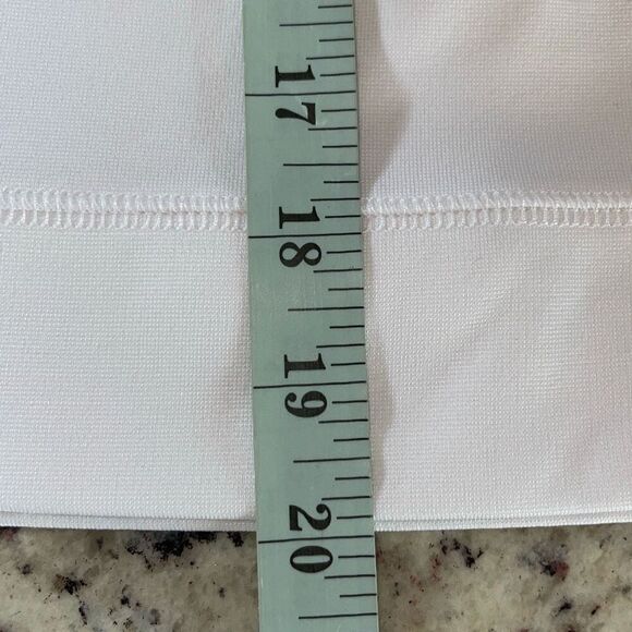 Jack Wills Sporting Goods Cropped White Hoodie‎ Size 10 Women’s - Picture 7 of 7